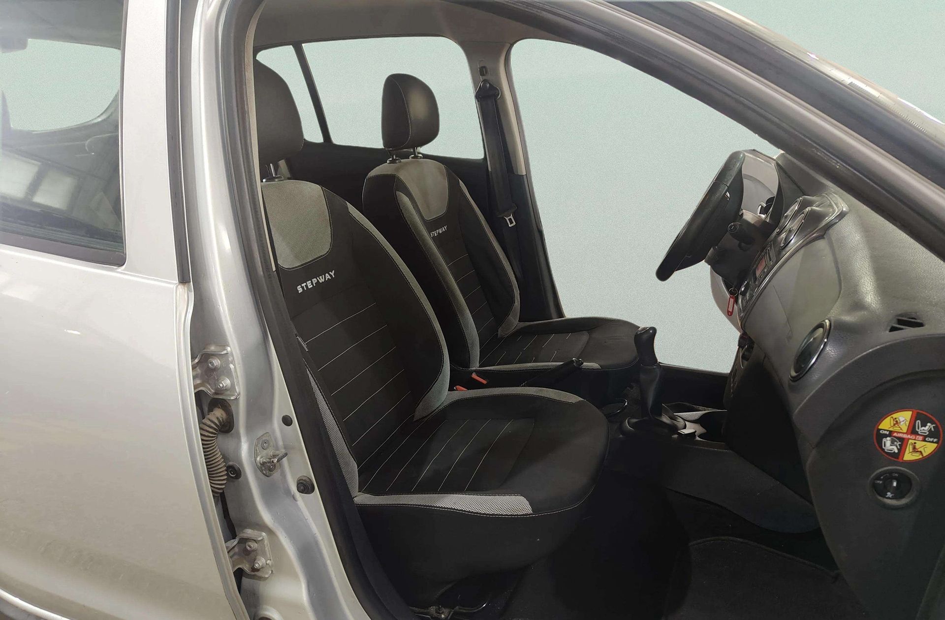Dacia Sandero Stepway TCe - foto 14