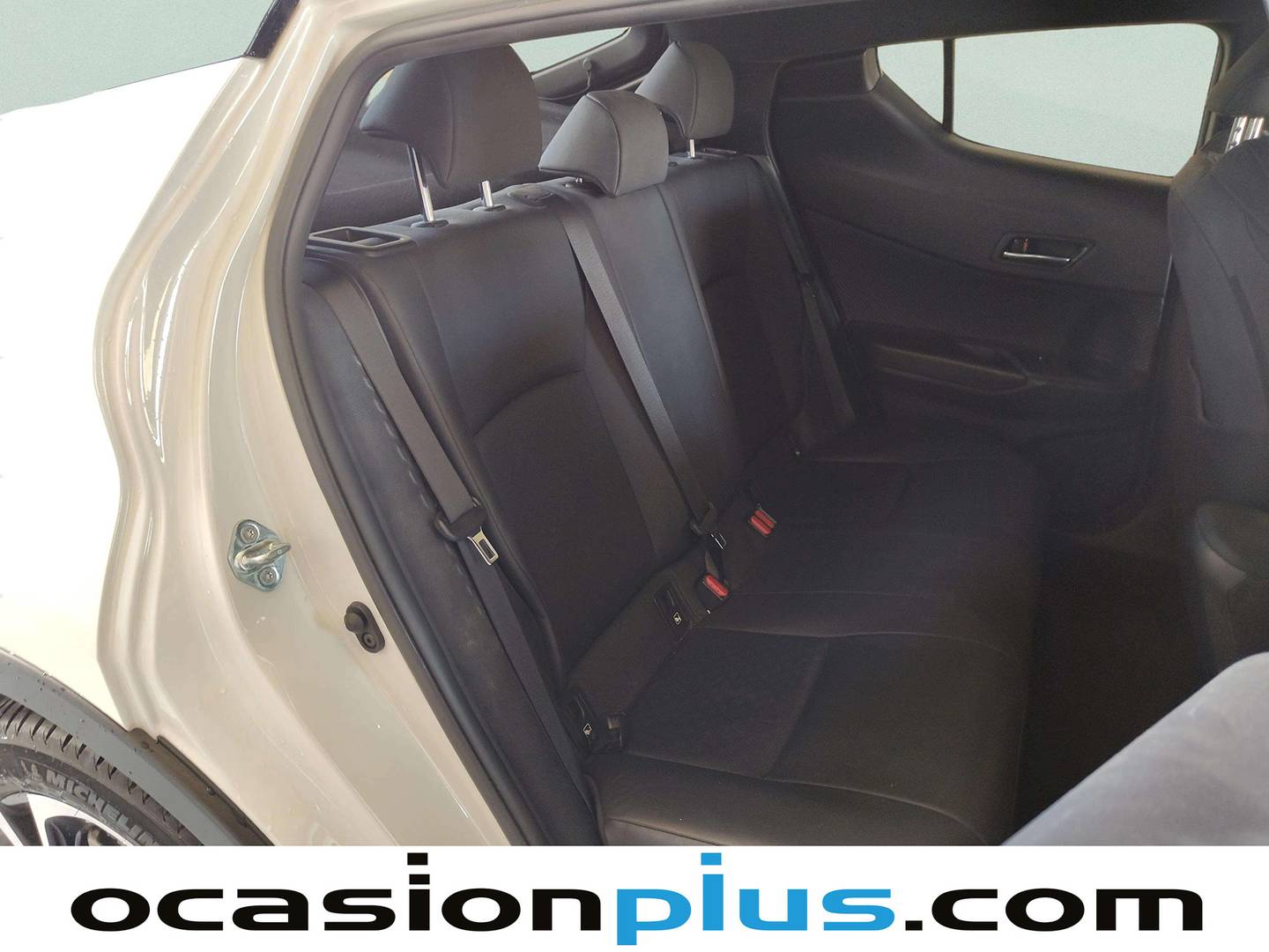 Toyota C-HR Toyota C-HR 1.8 125H Dynamic Plus (122 CV) automático