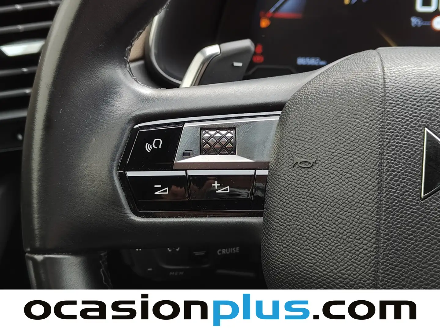 Foto DS DS 7 Crossback DS DS7 Crossback BlueHDi 130 DE Bastille + AT (130 CV)