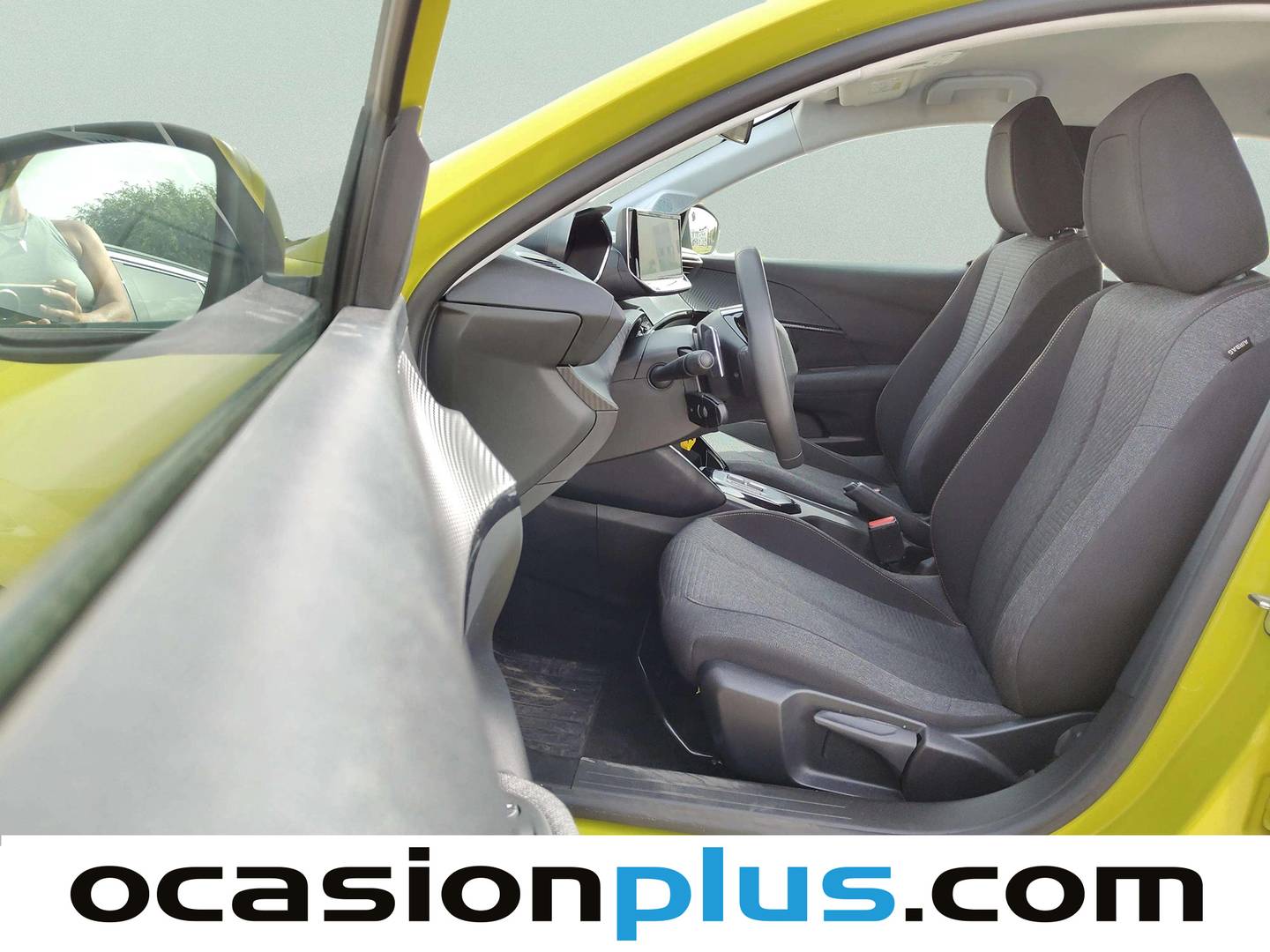 Foto asientos delanteros Peugeot 208 Peugeot 208 Style Hybrid 110 eDCS6 (110 CV)