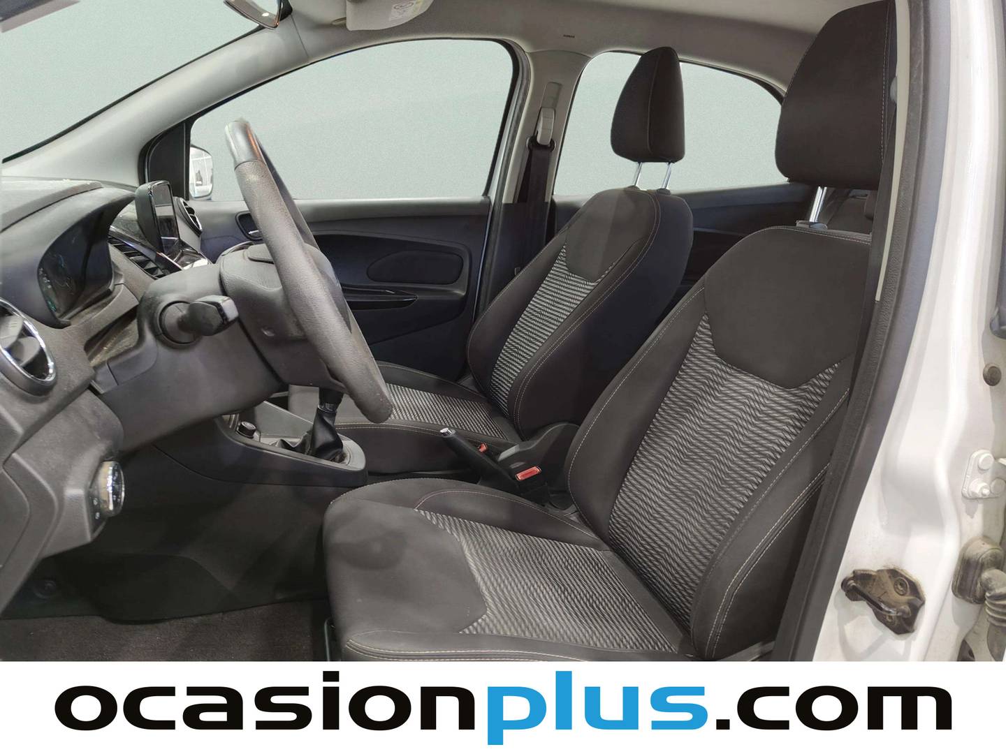 Foto asientos delanteros Ford Ka+ Ford Ka+ 1.2 Ti-VCT White Edition (85 CV)
