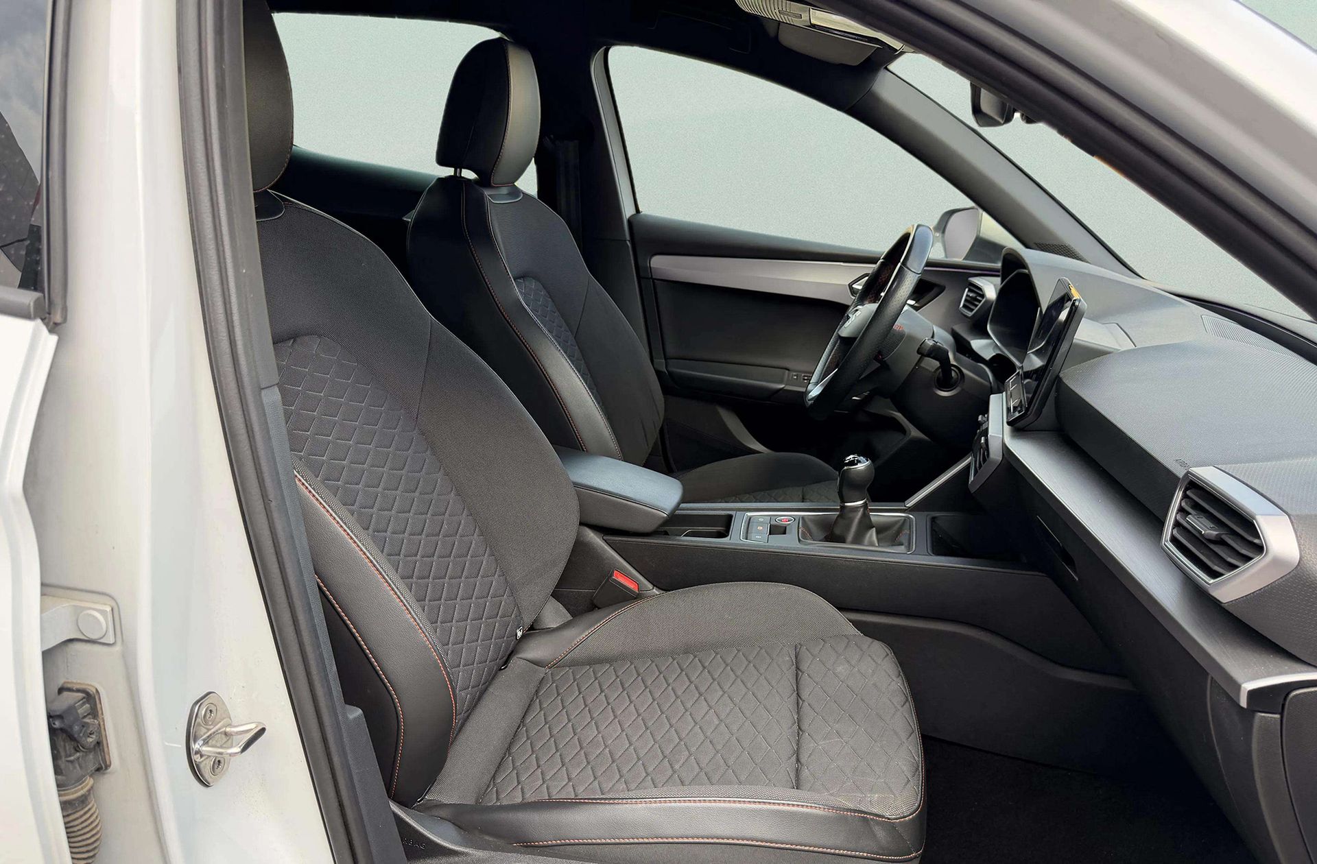 SEAT León 1.0 TSI FR 25 Aniversario - foto 19