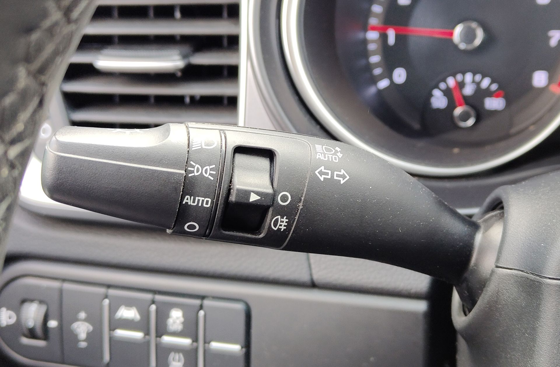 Kia Ceed 1.0 T-GDi Concept - foto 24