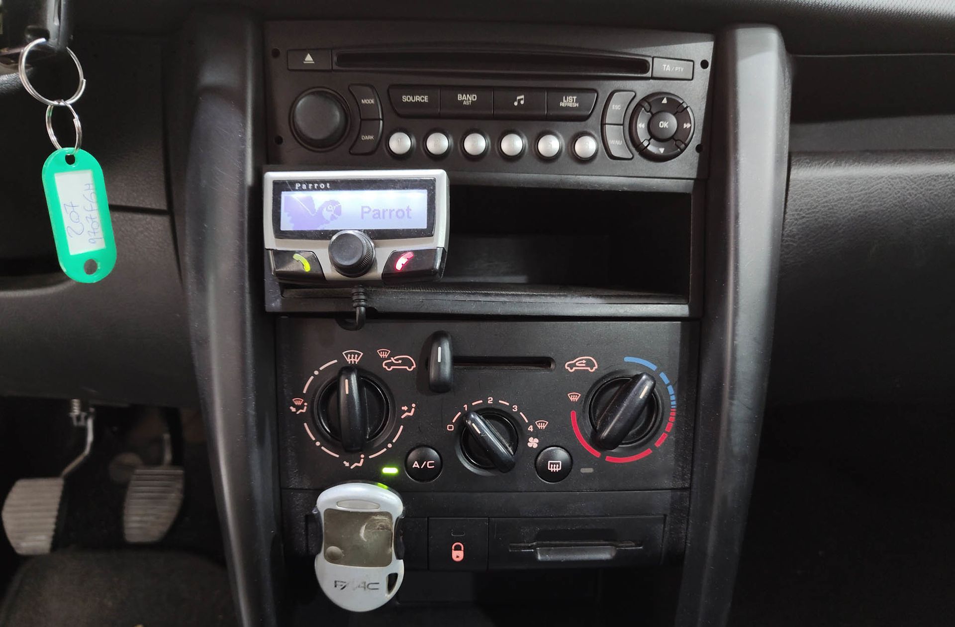 Peugeot 207 1.4 16v X-Line - foto 21