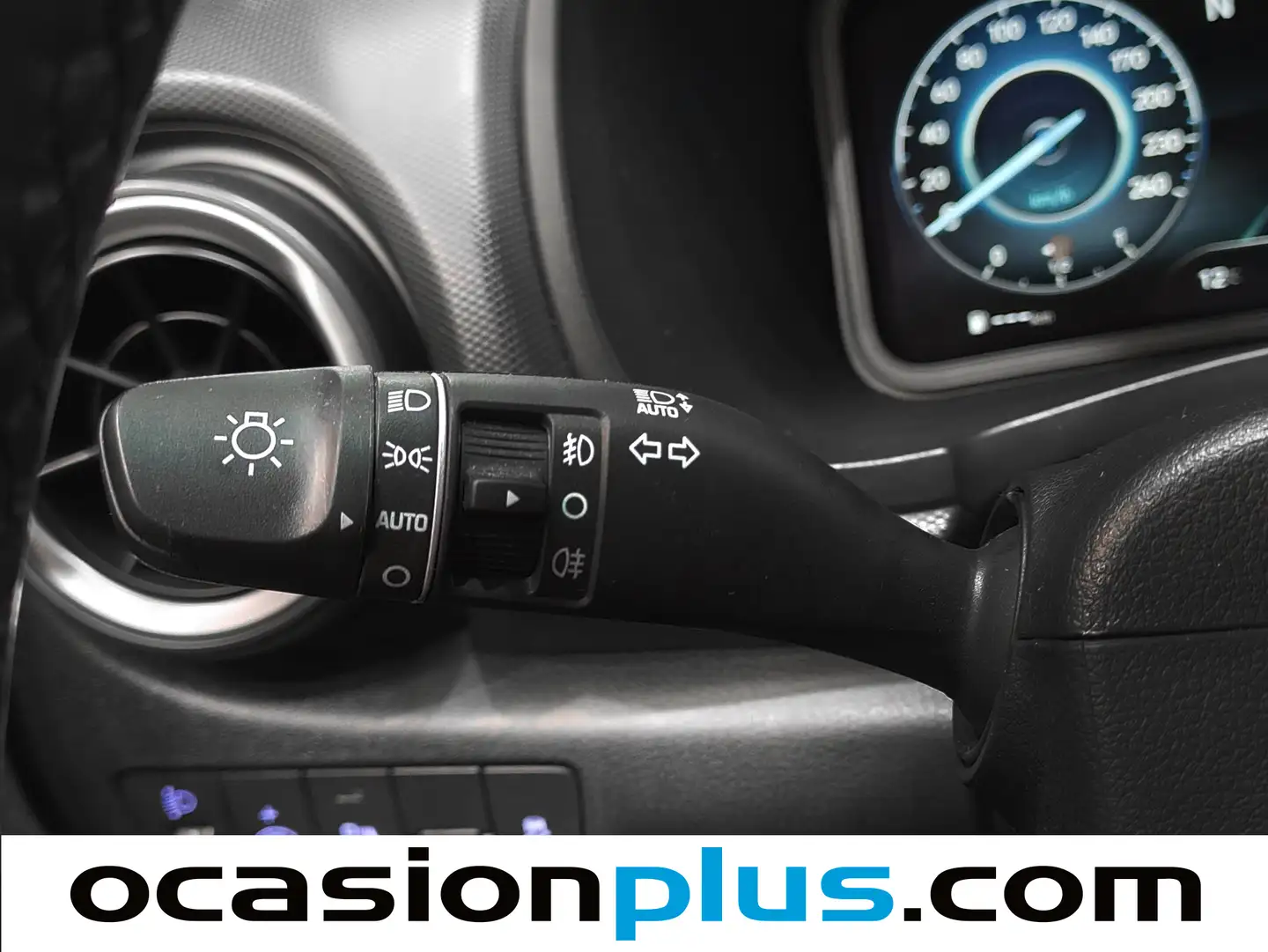 Foto Hyundai Kona Hyundai Kona 1.0 TGDi 48V Tecno 4x2 (120 CV)