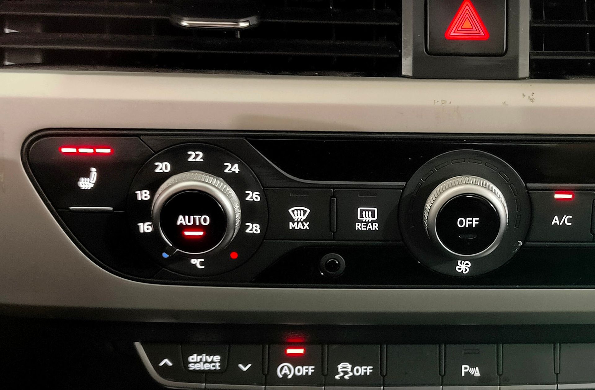 Audi A4 Avant Advanced 35 TFSI S tronic - foto 39