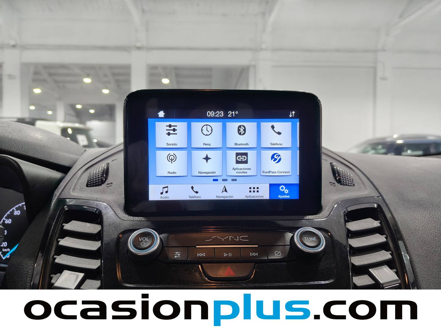 Foto Ford Grand Tourneo Connect Ford Grand Tourneo Connect 1.5 TDCi Titanium PowerShift  (120 CV)