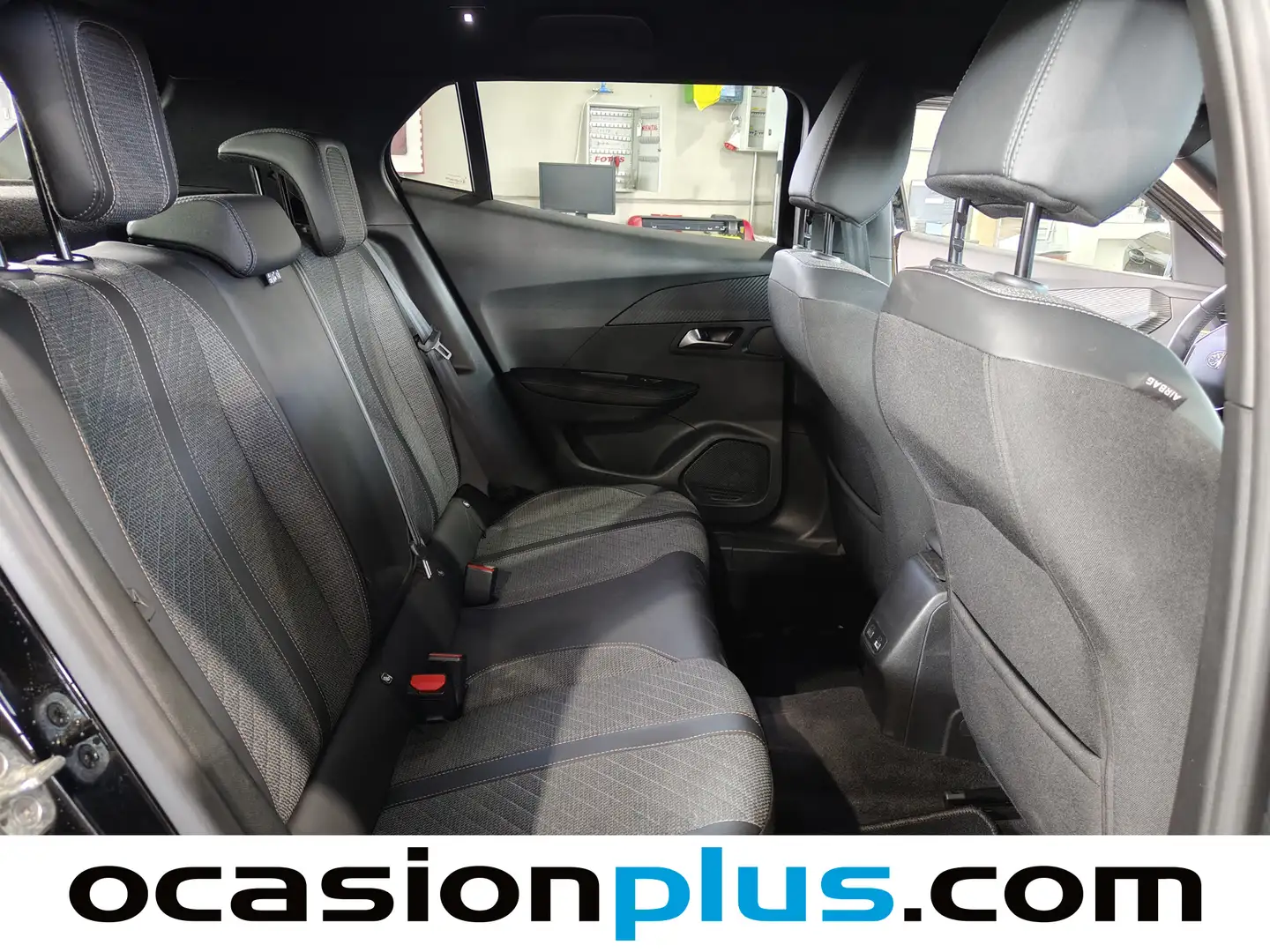 Foto Peugeot 2008 Peugeot 2008 Allure Hybrid eDCS6  (136 CV)