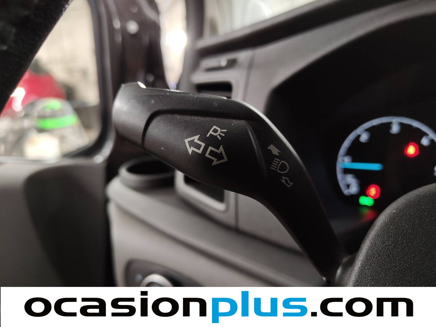 Ford Transit Custom Ford Transit Custom Kombi 2.0 TDCI MHEV 320 L2 Trend (170 CV) 8 Plazas de segunda mano