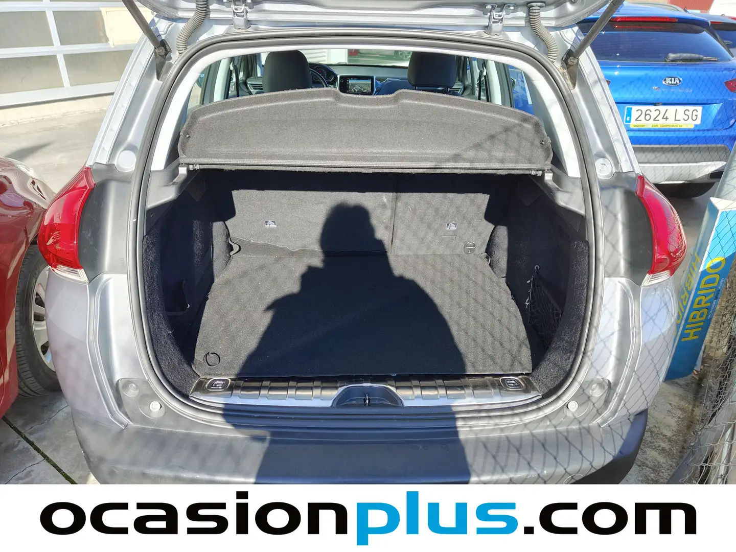 Foto Peugeot 2008 Peugeot 2008 BlueHDi 100 Allure (100 CV)