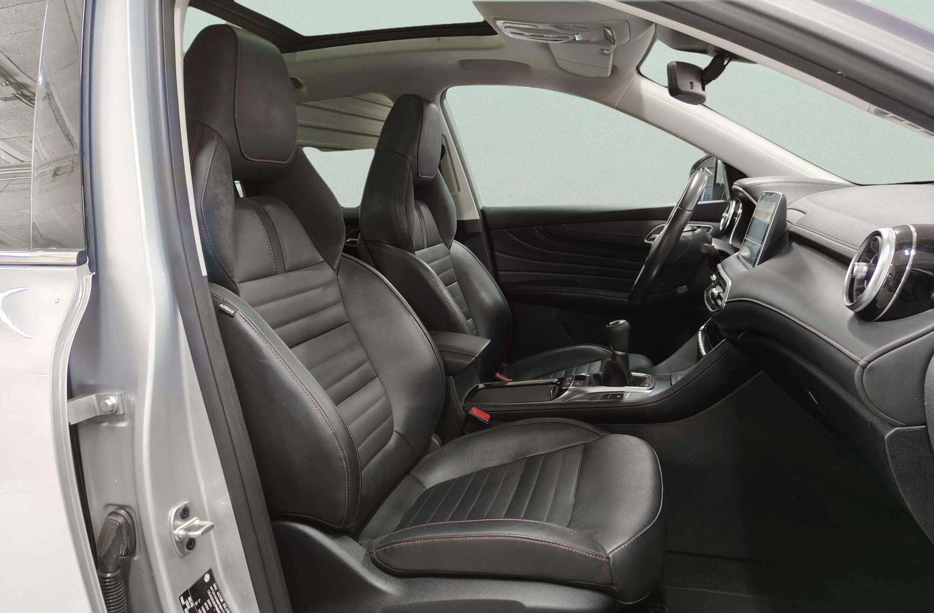 MG HS 1.5 Turbo GDI Luxury - foto 23