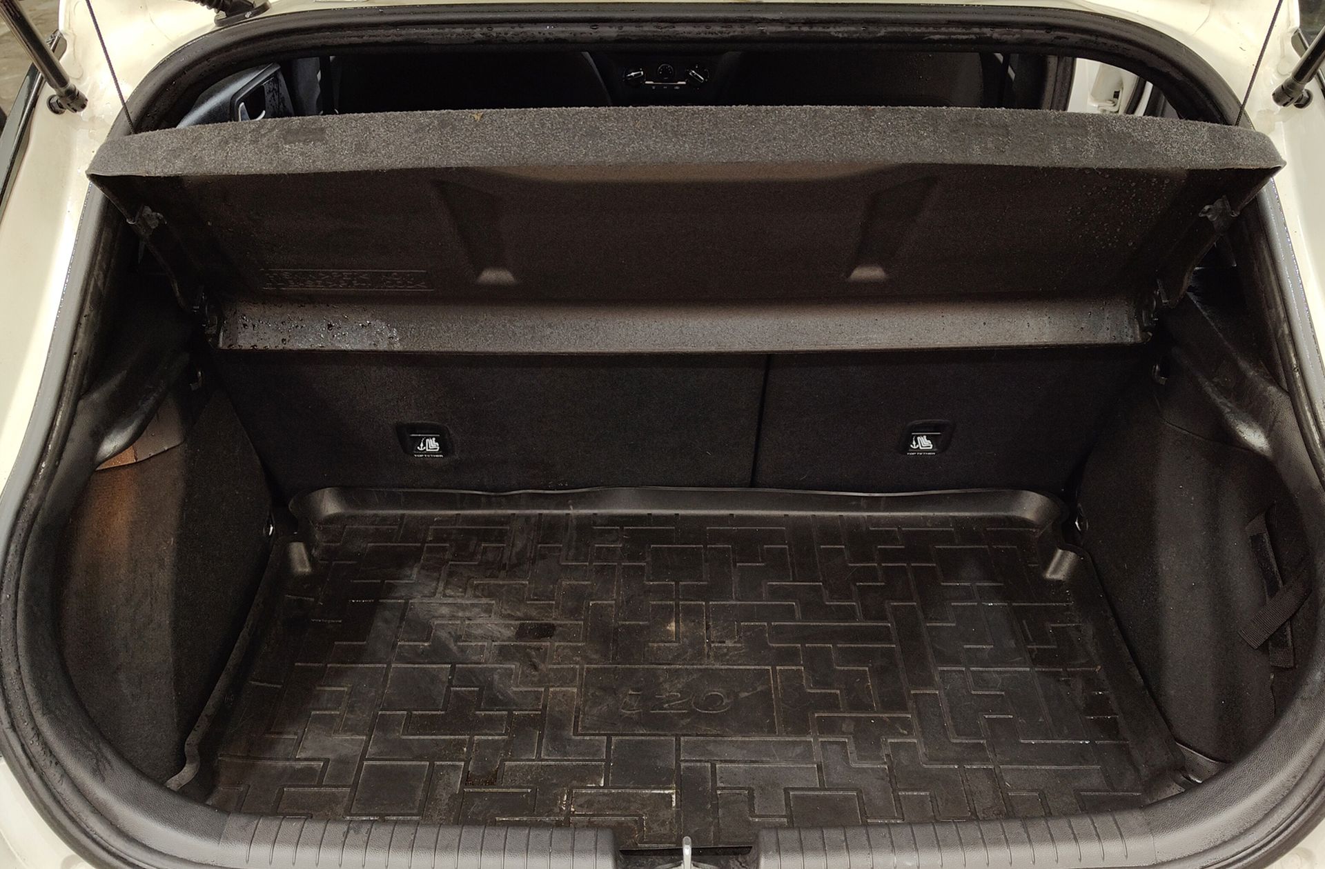 Hyundai i20 1.2 MPI Klass Go! Nav - foto 14