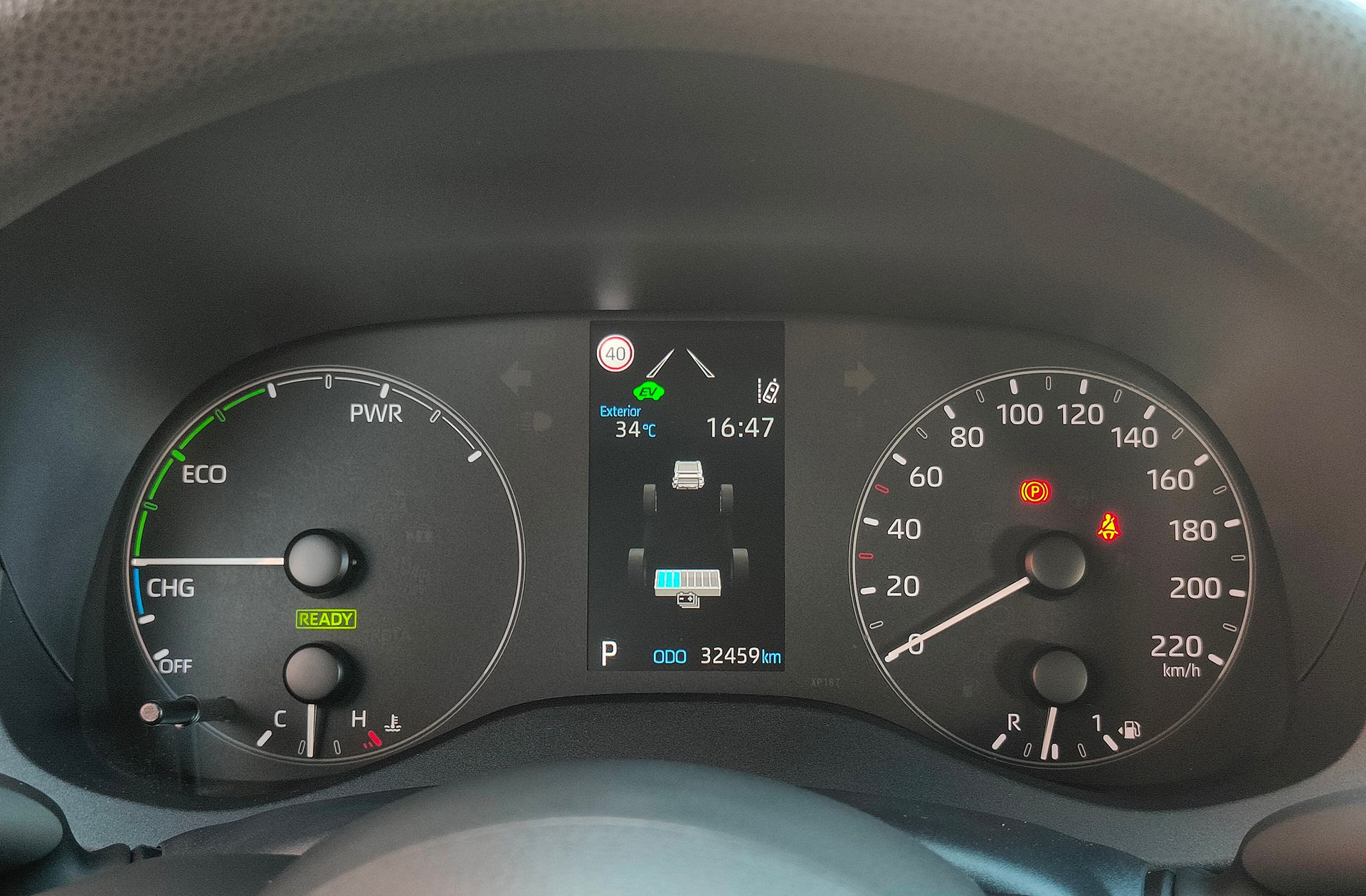 Toyota Yaris 120H Business Plus - foto 19