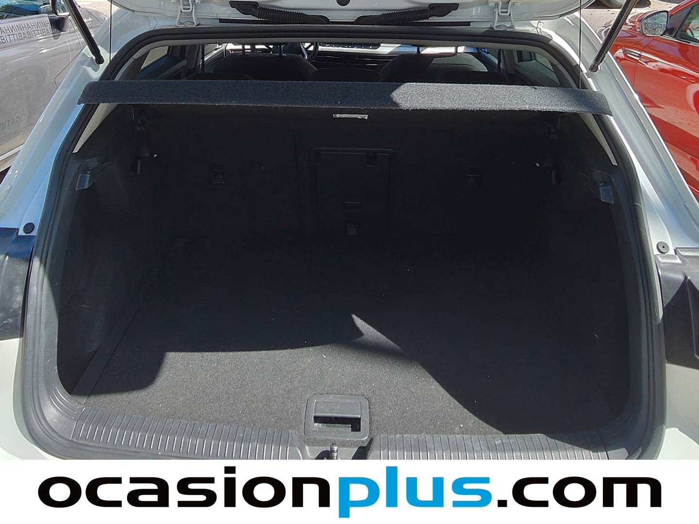 Fotos maletero Volkswagen Golf Volkswagen Golf Life 2.0 TDI (150 CV) DSG