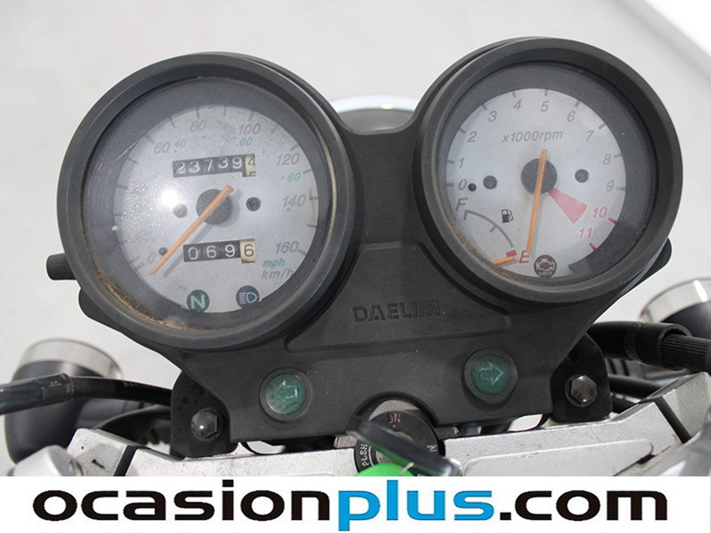 Foto Daelim Roadwin 125R Daelim Roadwin 125