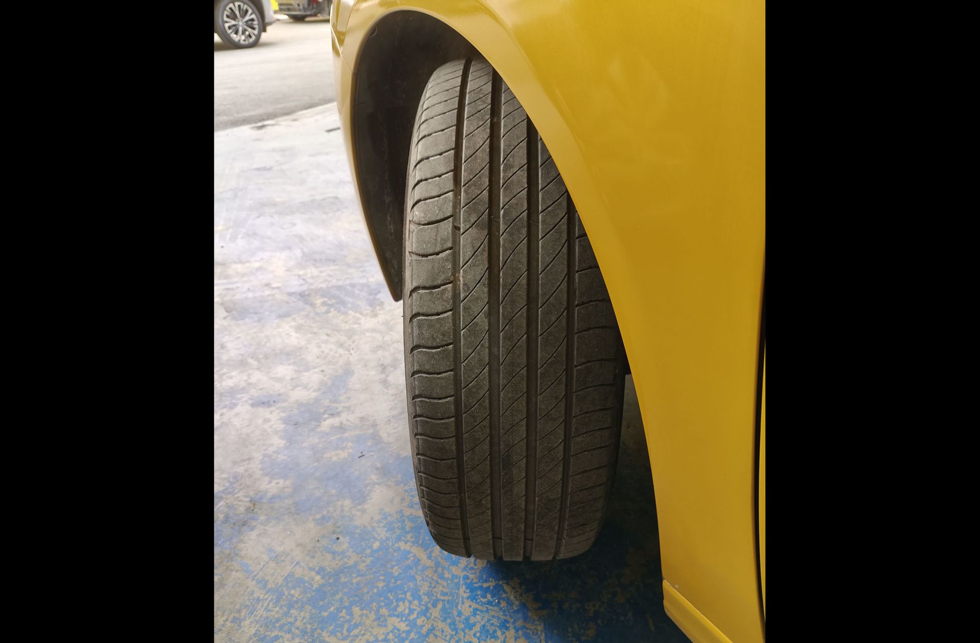 Peugeot 208 PureTech 130 Allure Pack EAT8 - foto 34