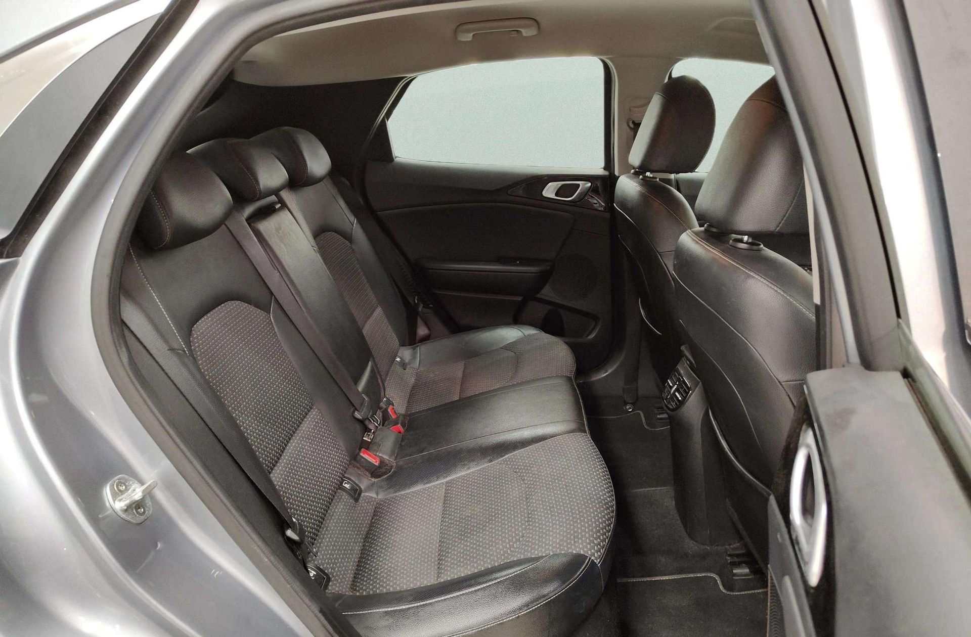 Kia XCeed 1.6 GDi PHEV eDrive - foto 20