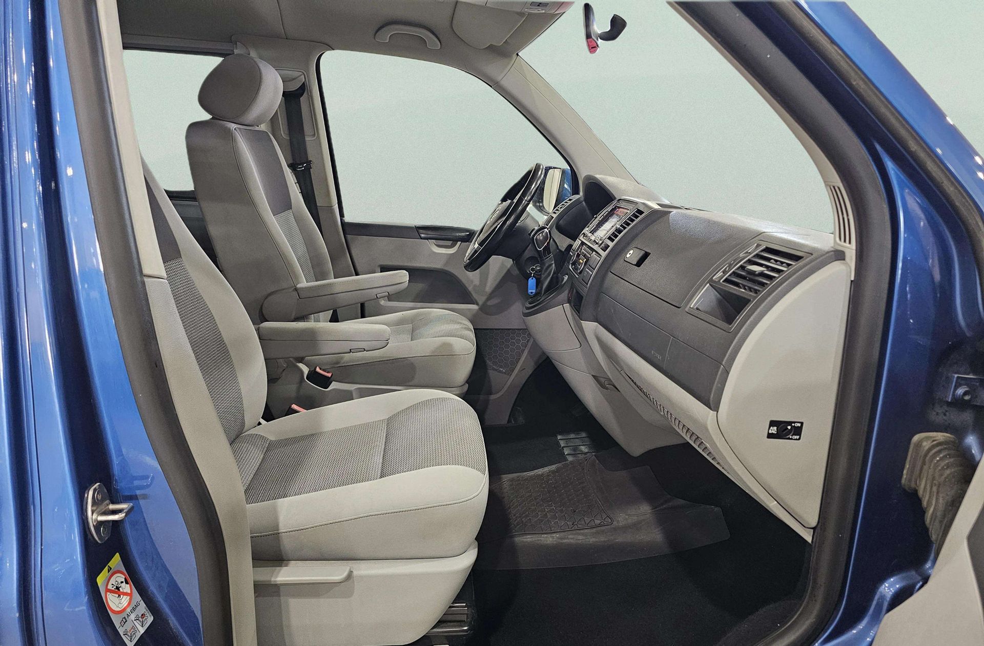 Volkswagen Caravelle Comfortline Edition 2.0 TDI BMT Corto DSG - foto 17