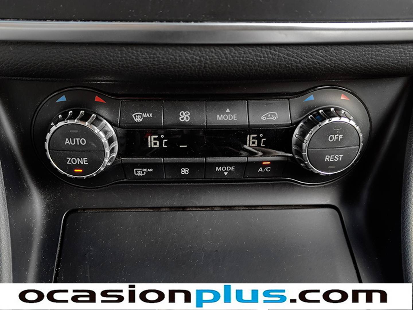 Foto Mercedes GLA Mercedes-Benz GLA 200 d AMG Line (136 CV)