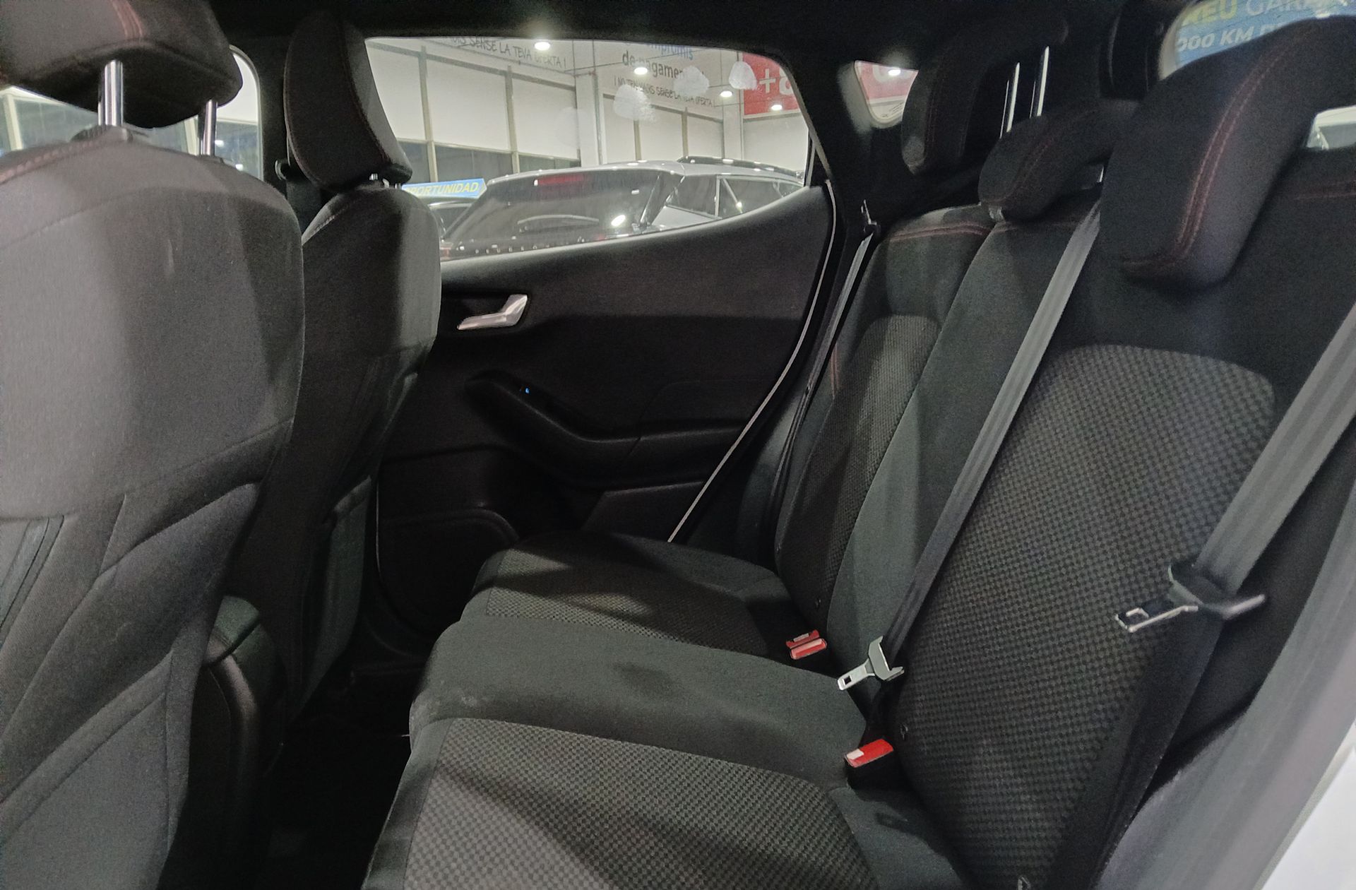 Ford Fiesta 1.1 PFI GLP ST-Line - foto 10