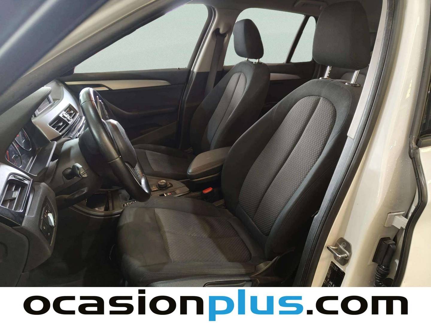 Foto asientos delanteros BMW X1 BMW X1 sDrive18d (150 CV)