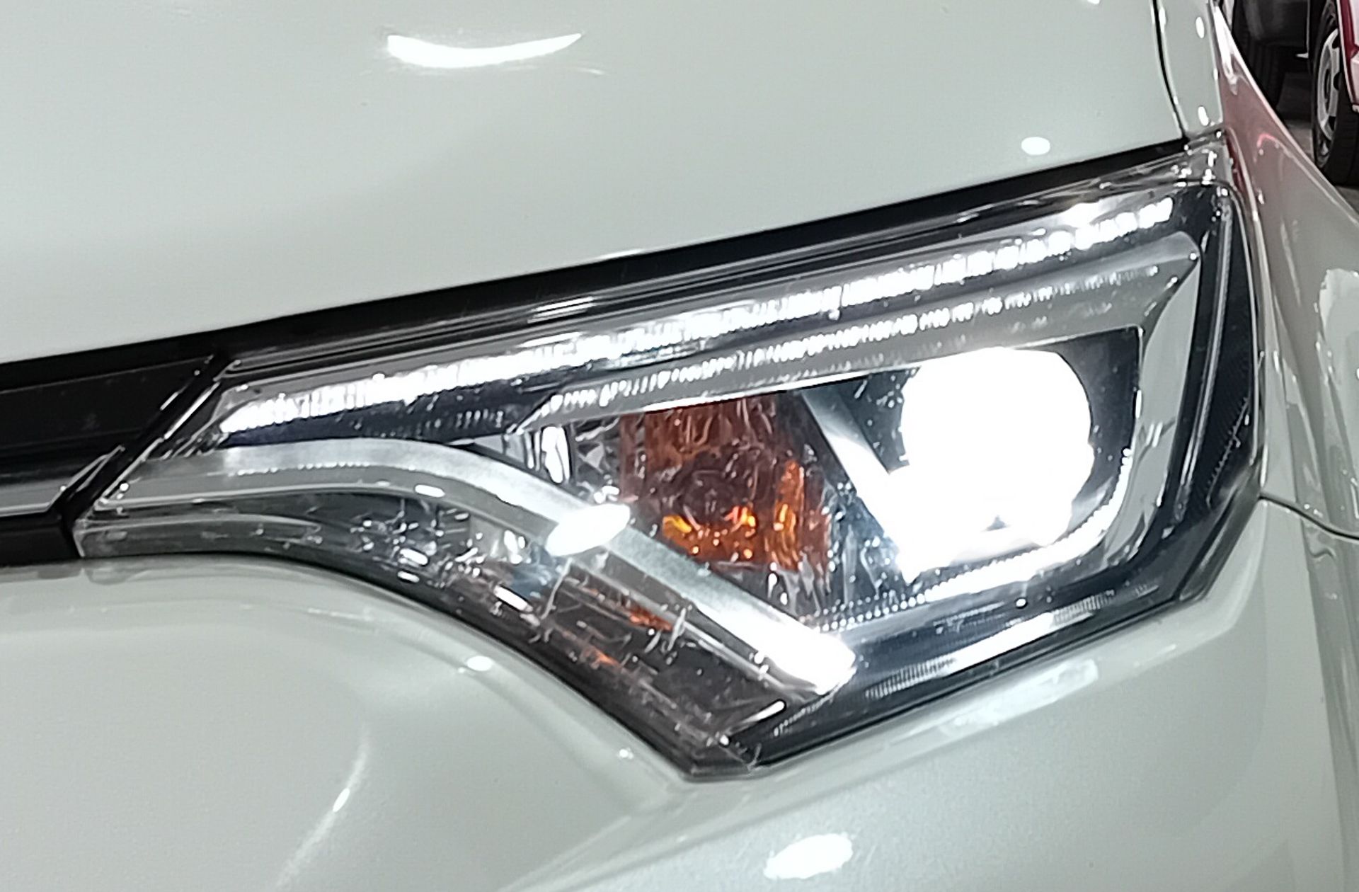 Toyota RAV4 2.5l hybrid Feel! 2WD - foto 15