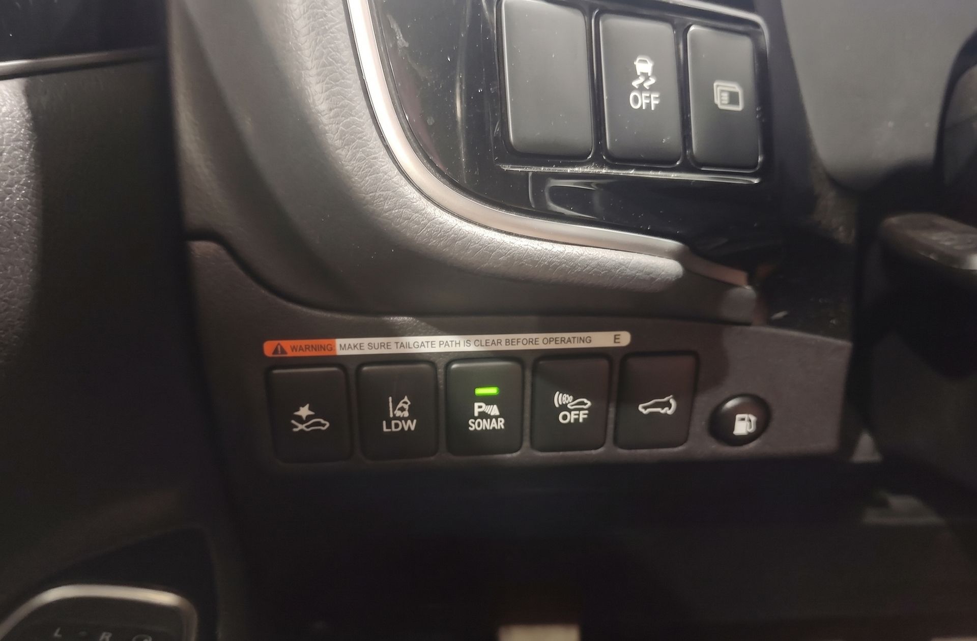 Mitsubishi Outlander 2.4 PHEV Kaiteki 4WD - foto 24