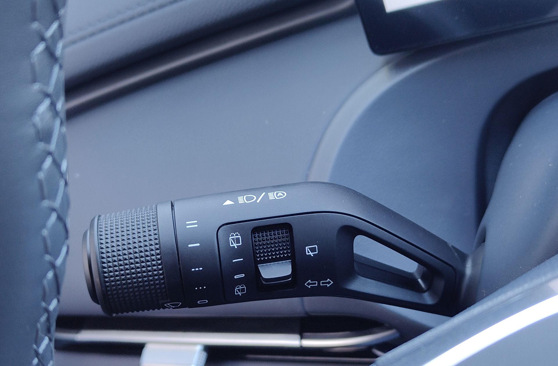 Geely Starray EM-i 1.5 PHEV Pro - foto 25
