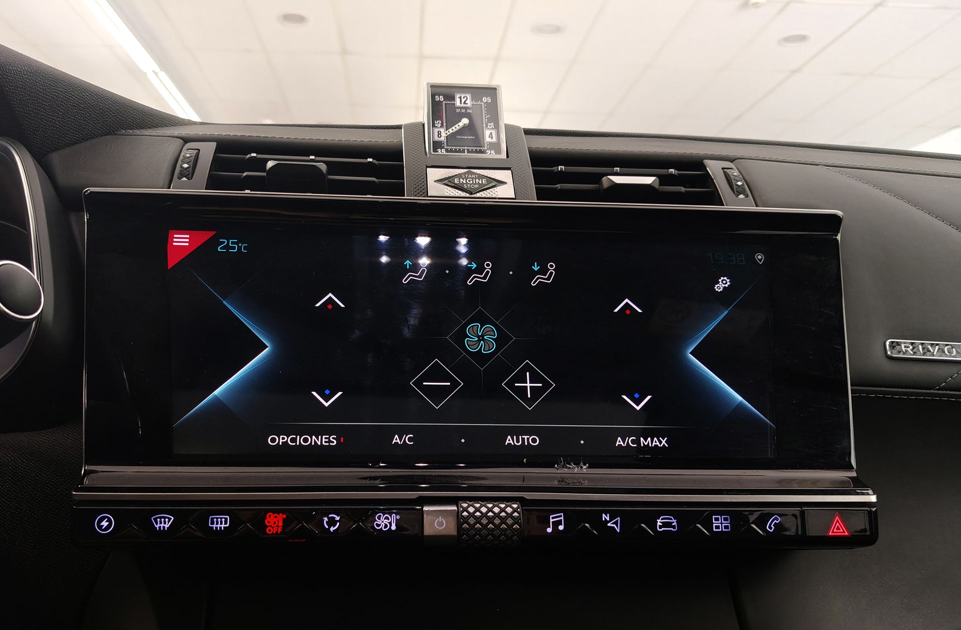 DS DS 7 Crossback E-Tense 300 Grand Chic 4WD - foto 36