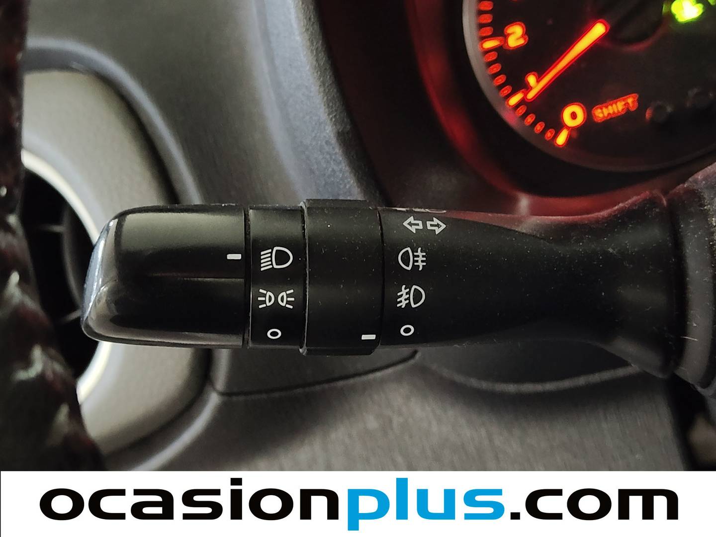Equipamiento del Toyota Yaris Toyota Yaris 90D Active (90 CV)