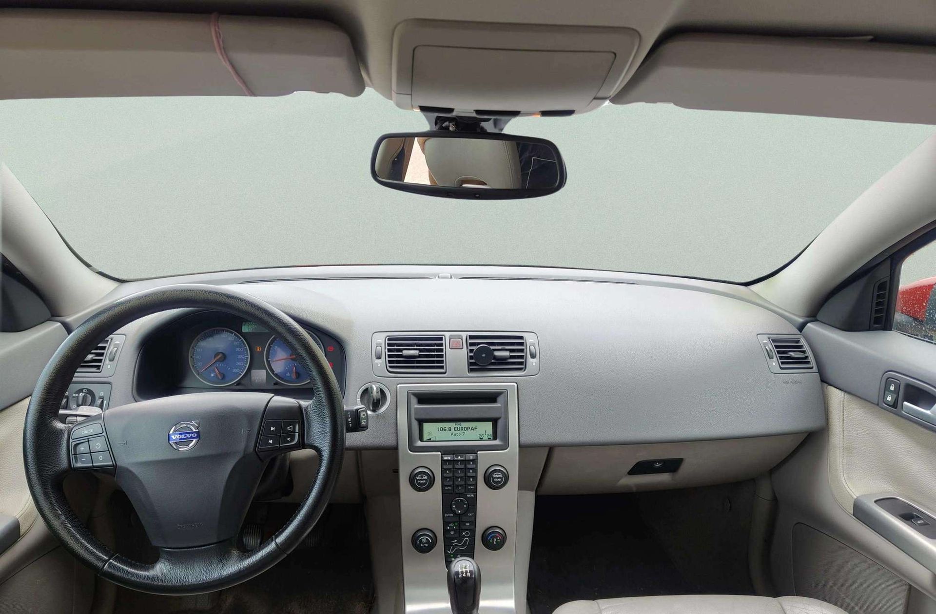 Volvo V50 2.4i Momentum - foto 6