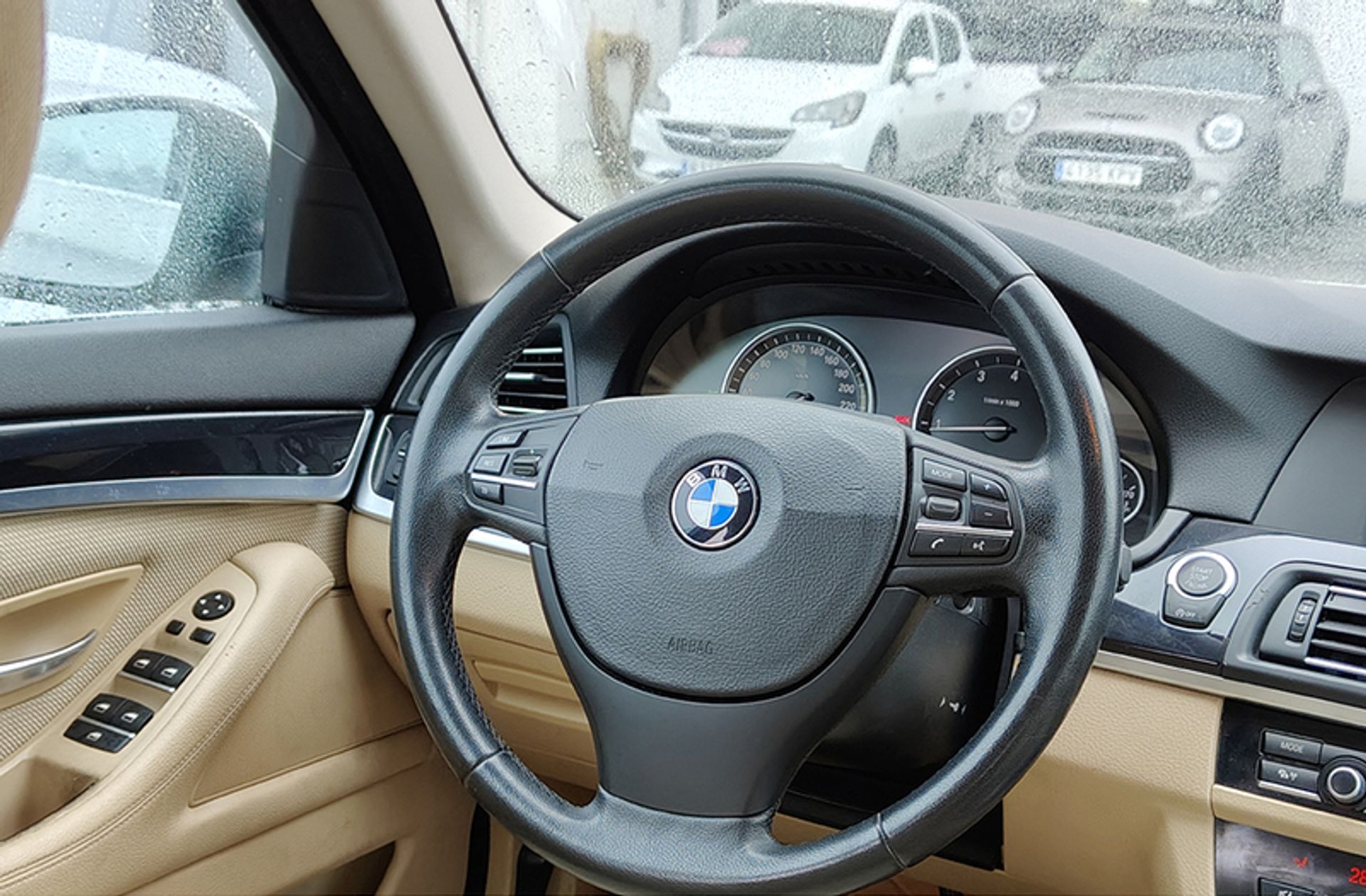 BMW Serie 5 528i - foto 21