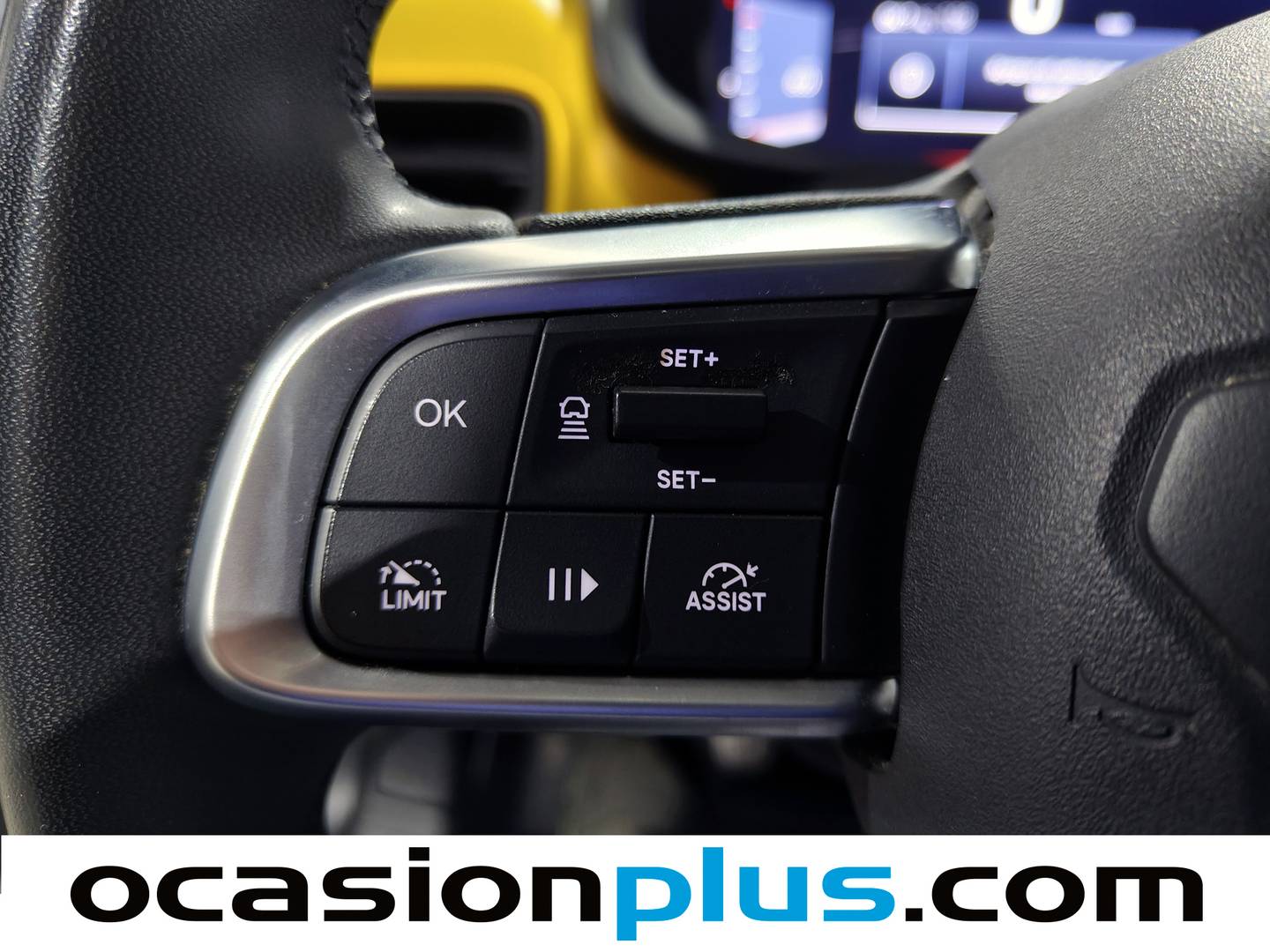 Foto Jeep Avenger Jeep Avenger 1.2 G Summit (100 CV)