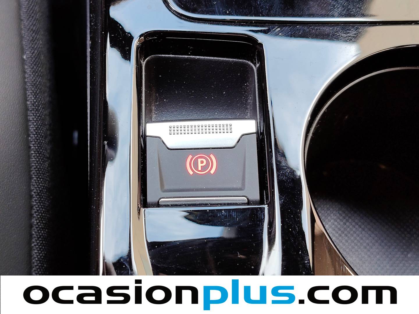 Peugeot 2008 Peugeot 2008 Allure Hybrid eDCS6 (136 CV) 136cv