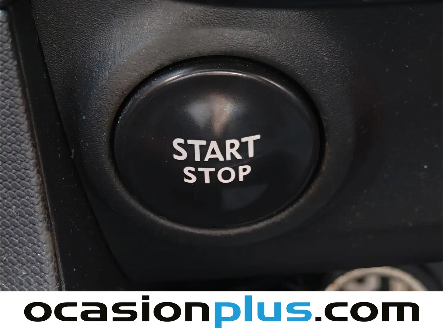 Foto Renault Clio Renault Clio 1.2 Authentique (75 CV)