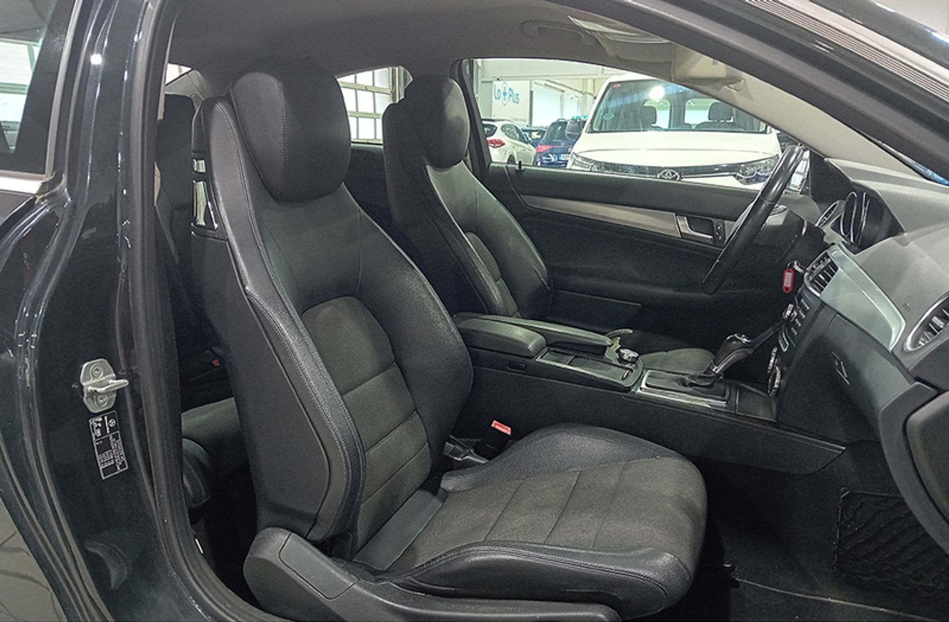 Mercedes-Benz Clase C Coupe 220 CDI - foto 18