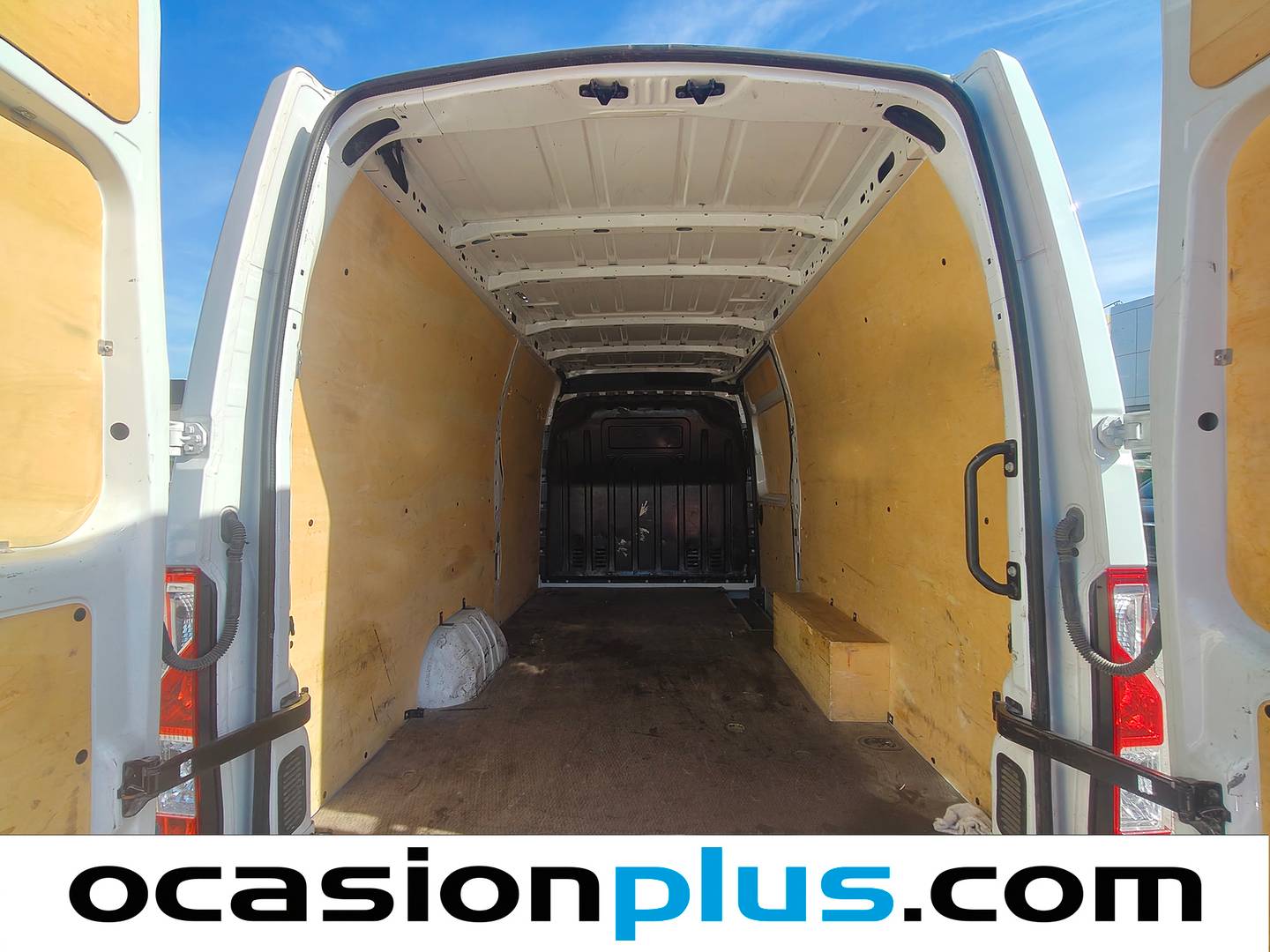 Foto asientos traseros Renault Master Renault Master Furgon Energy Blue dCi 145 L3H2 3500 RS (145 CV)