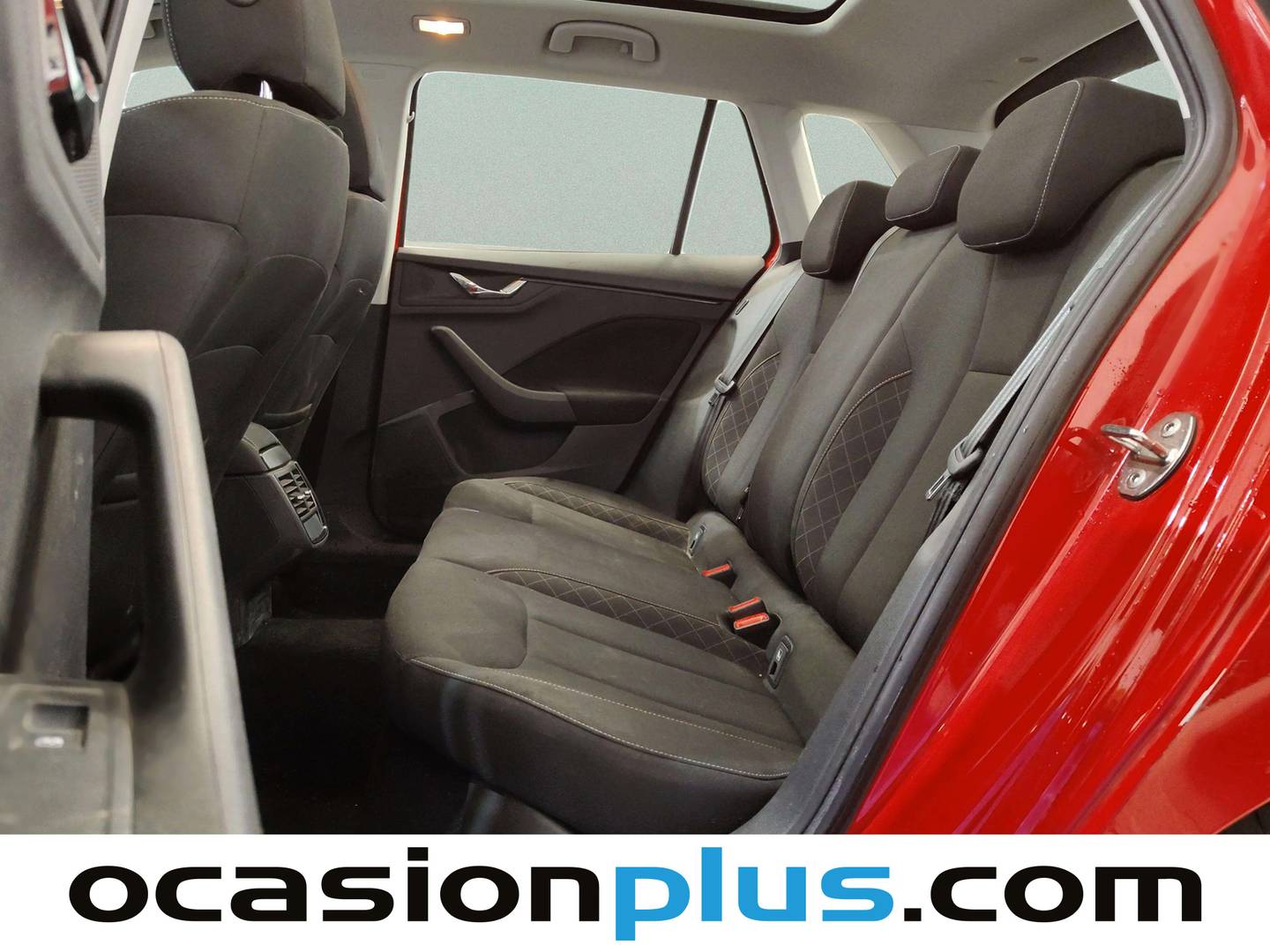 Foto asientos traseros Skoda Kamiq Skoda Kamiq 1.5 TSI 125 Aniversario (150 CV)