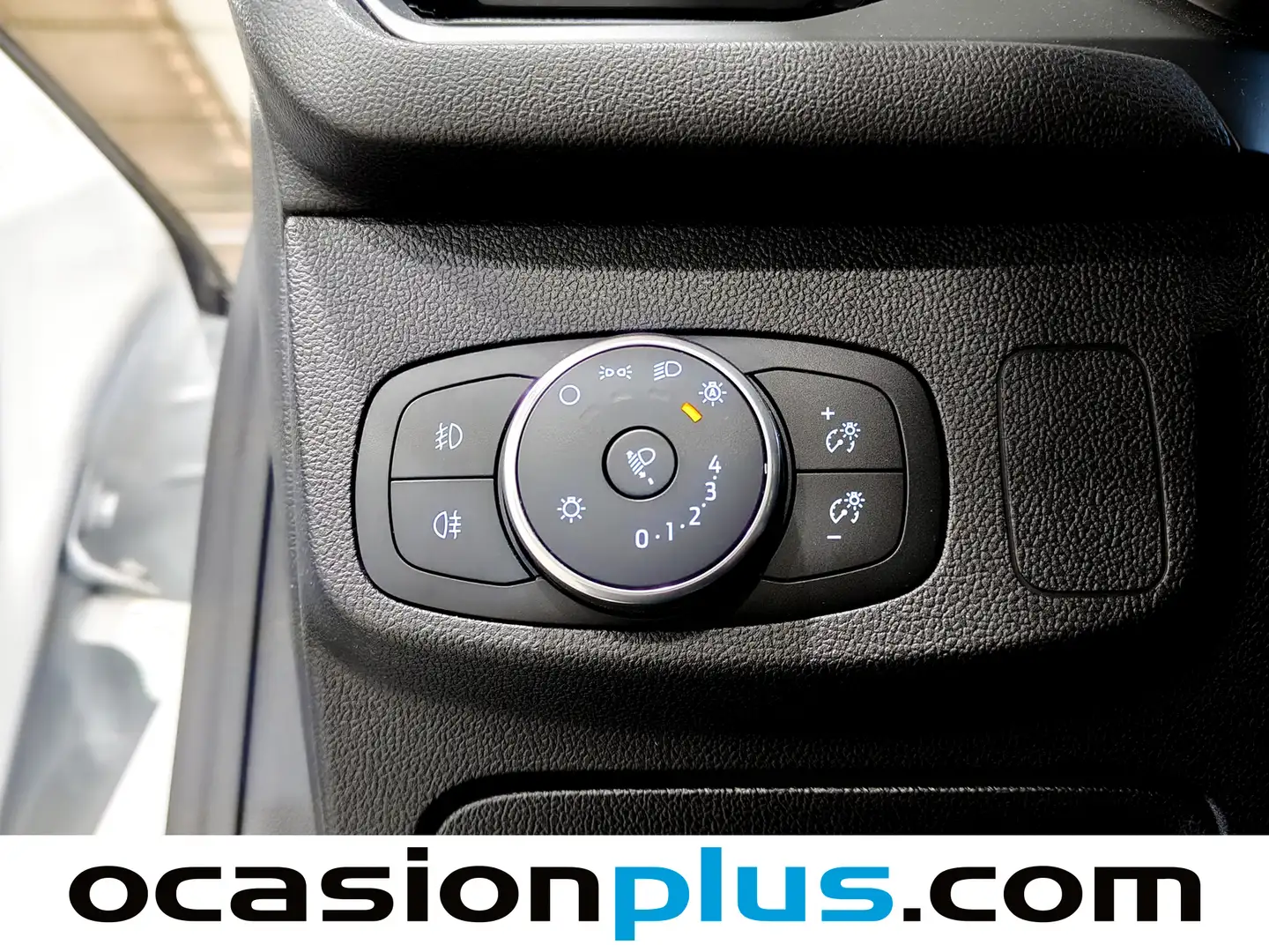 Foto Ford Focus Ford Focus 1.5 Ecoblue Titanium Auto (120 CV)