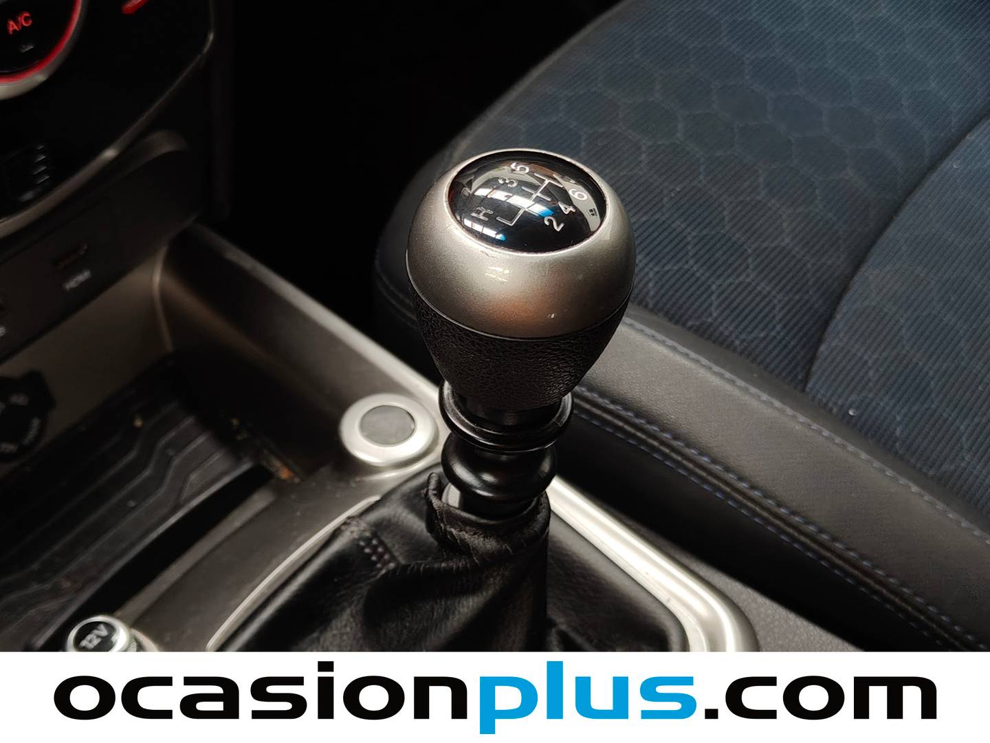 SsangYong Tivoli SsangYong Tivoli D16T Premium 4x2 (115 CV) de segunda mano