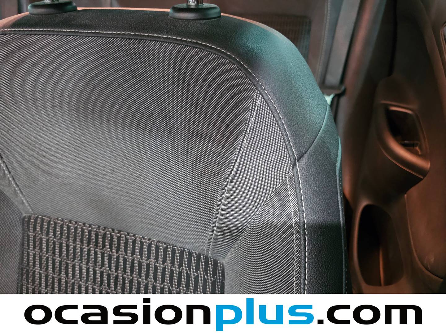 Foto Opel Astra Opel Astra Sports Tourer 1.4T SHT S/S Business Elegance CVT (145 CV)