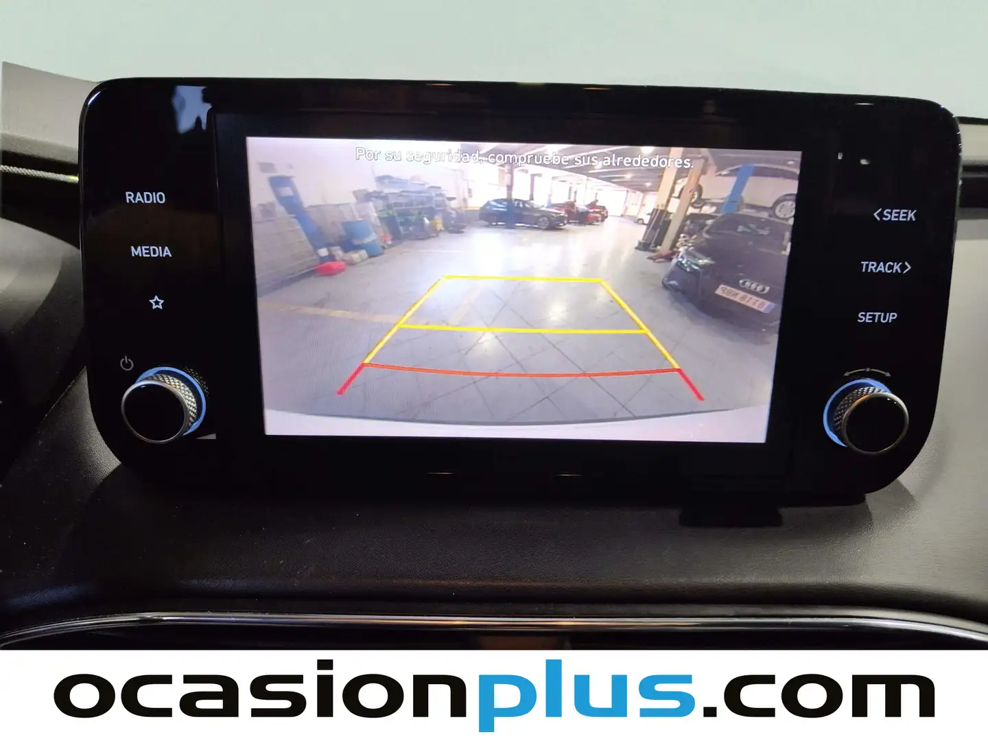 Foto Hyundai Santa Fe Hyundai Santa Fe 1.6 TGDi HEV Maxx 4x2 Auto (230 CV) 7 Plazas