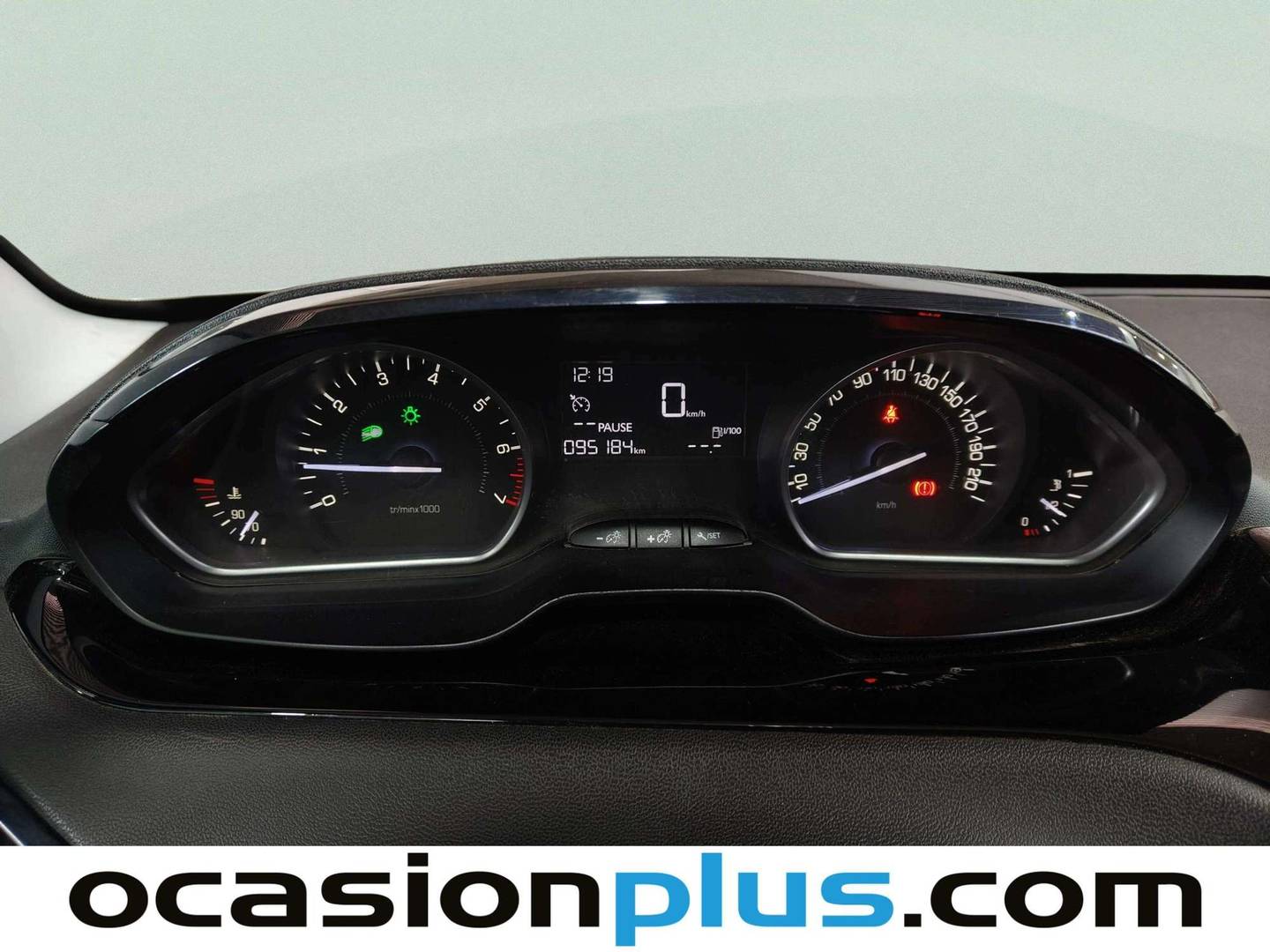 Peugeot 208 Peugeot 208 1.0 PureTech Like (68 CV) 2015