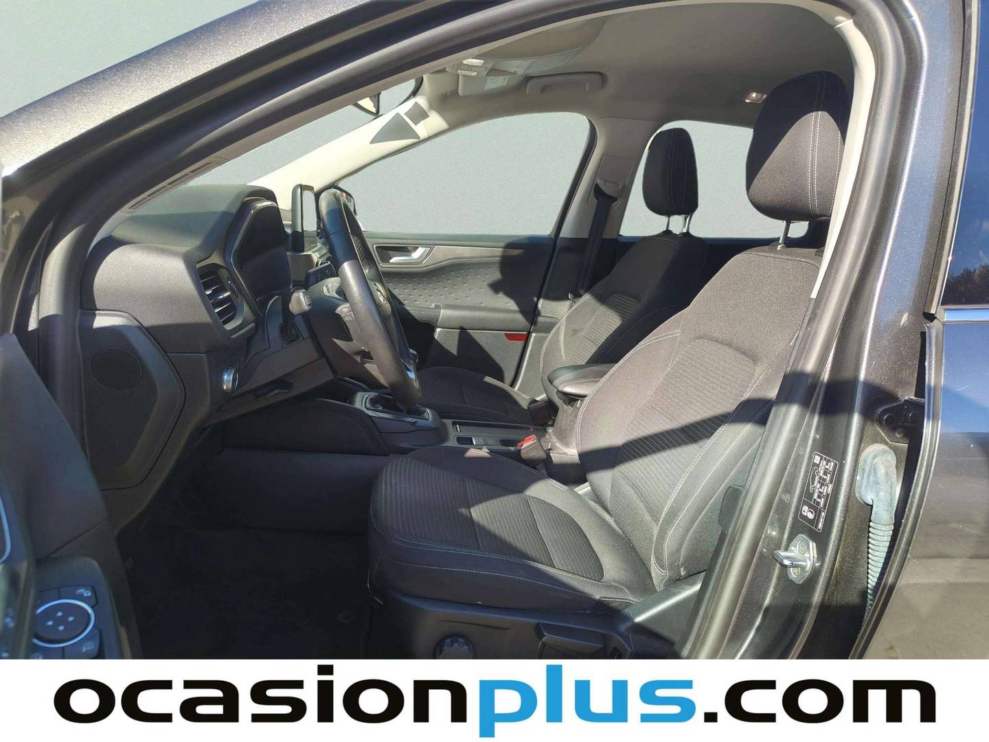 Foto asientos delanteros Ford Kuga Ford Kuga 2.0 EcoBlue MHEV Titanium (150 CV)