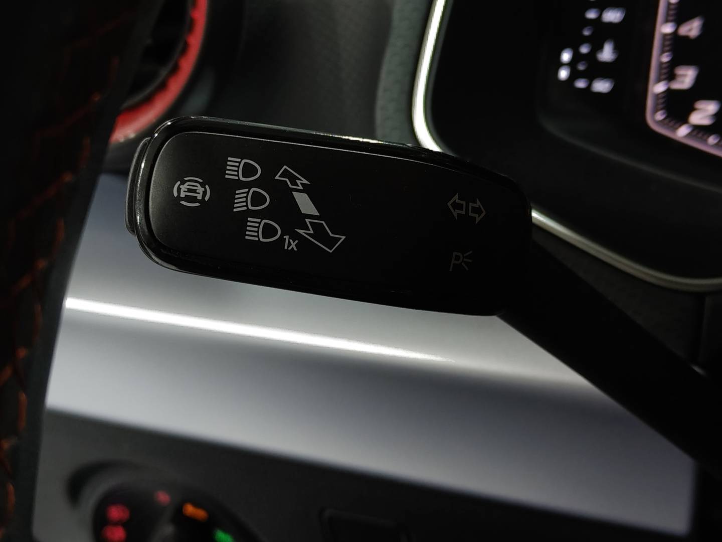 Foto Seat Ibiza SEAT Ibiza 1.0 TSI FR Plus DSG (110 CV)