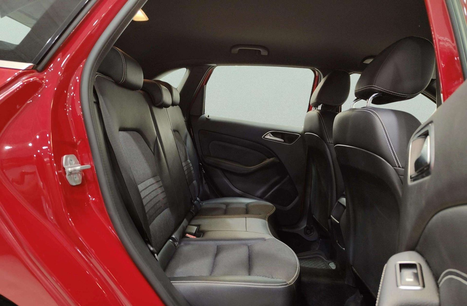 Mercedes-Benz Clase B B 180 d - foto 16