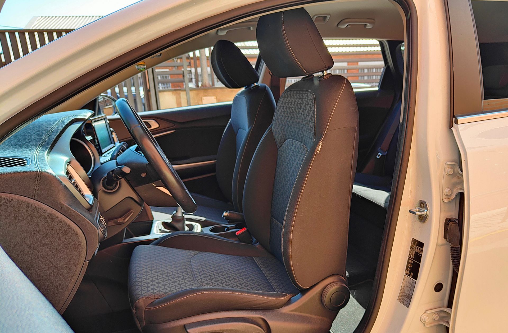 Kia Ceed 1.4 T-GDi Eco-Dynamics Drive - foto 12