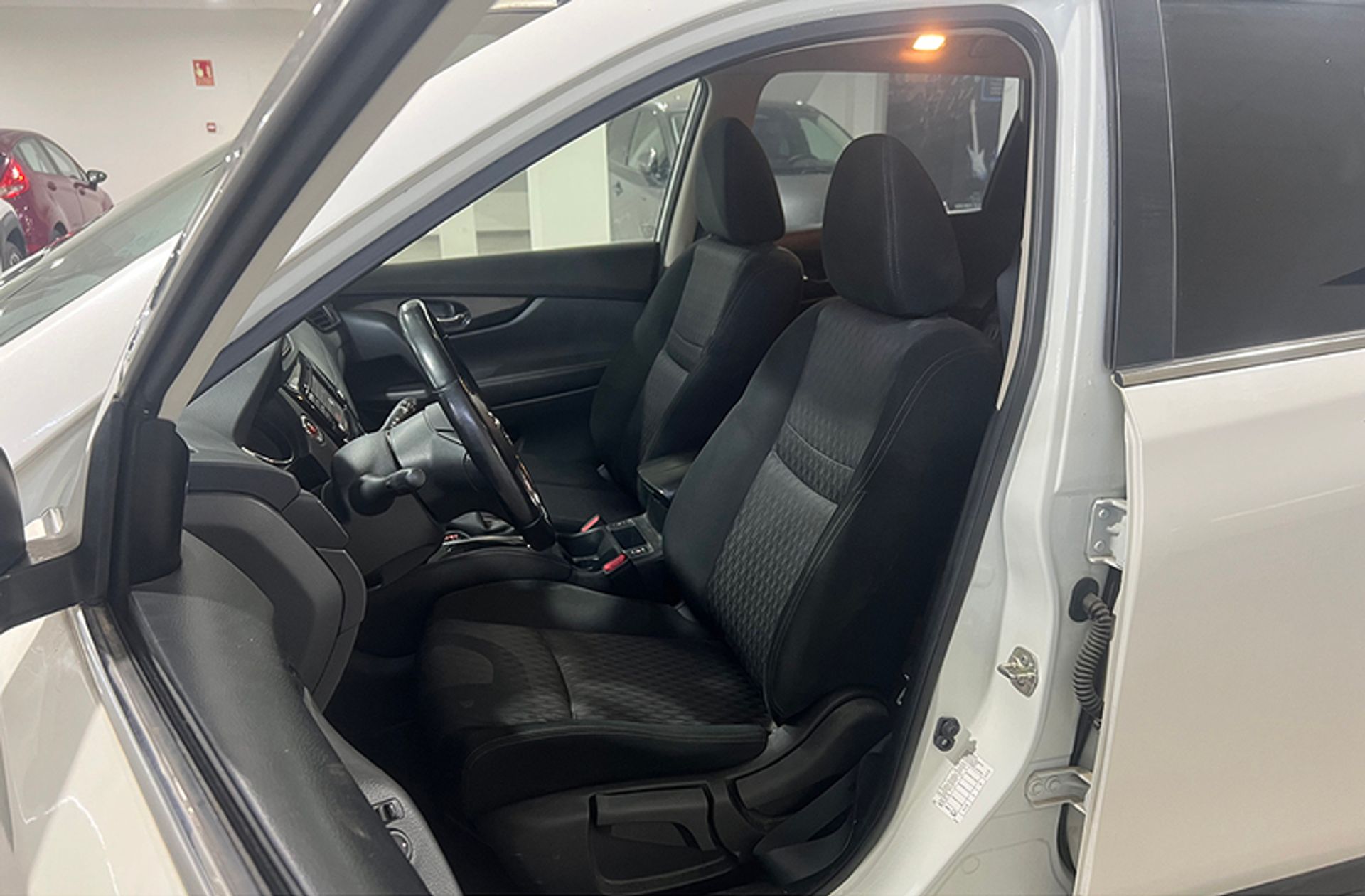 Nissan X-Trail DIG-T 160 N-Connecta 4x2 DCT - foto 14