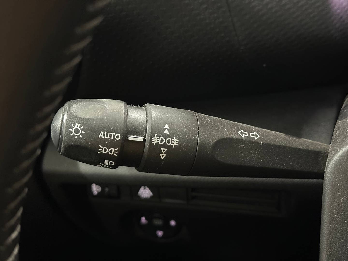 Foto Citroën C4 Citroen C4 BlueHDi 130 S&S Feel Pack EAT8 (130 CV)