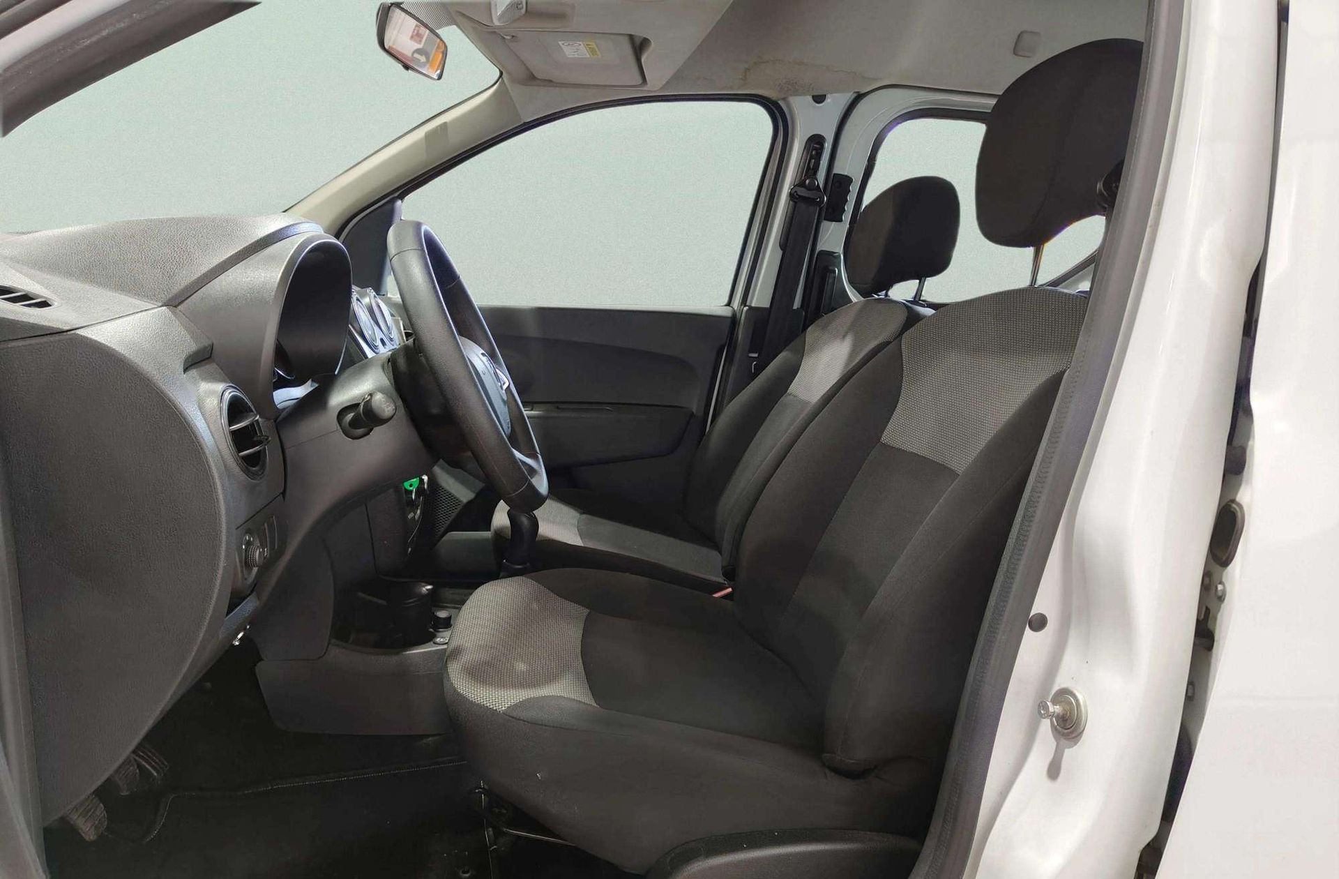 Dacia Dokker Essential 1.6 ECO-G - foto 8